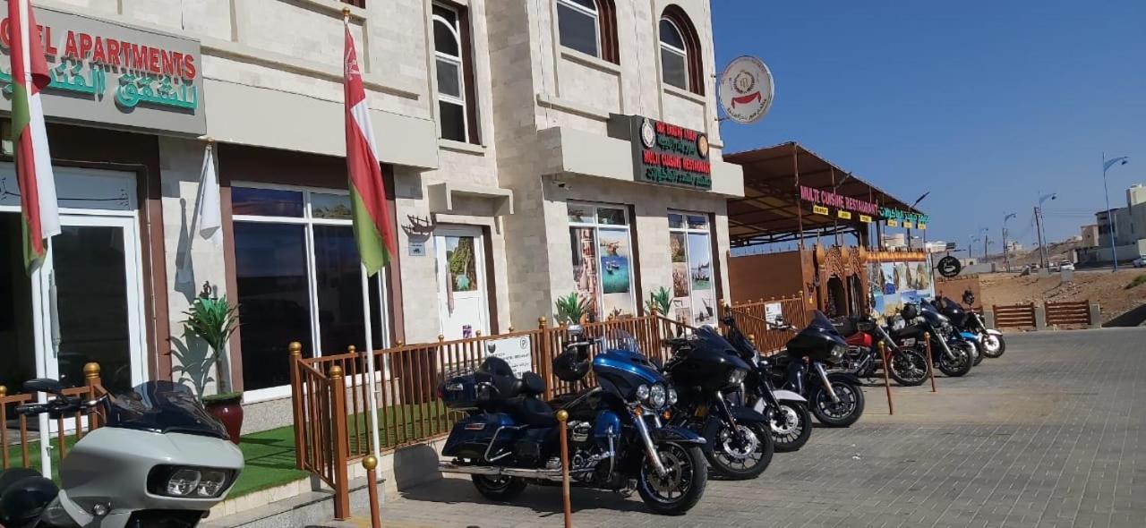 Sur Bandar Al Ayjah Hotel Apartments Esterno foto