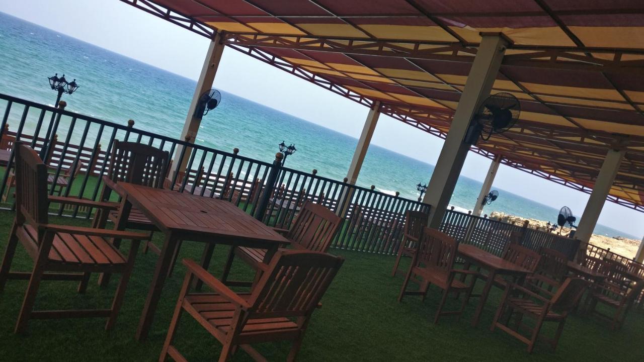 Sur Bandar Al Ayjah Hotel Apartments Esterno foto